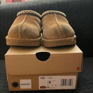Tasman UGG
